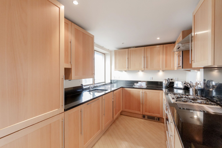 Others 4, Roomspace Apartments -The Courtyard, London
