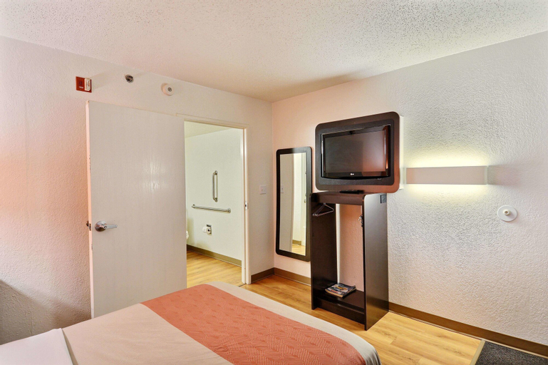 Bedroom 7