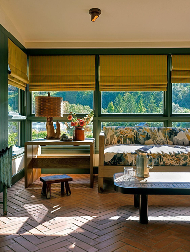 Others 5, Little Cat Lodge, Berkshire