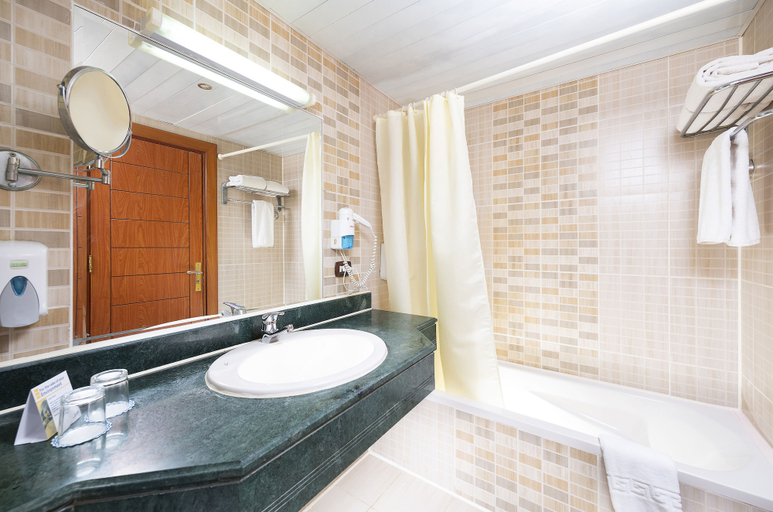Bathroom 5, Three Corners Equinox Beach Resort, Marsa 'Alam