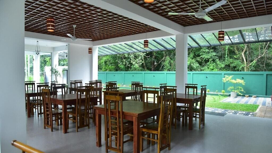 Food & Drinks 5, Eden Grand, Dambulla