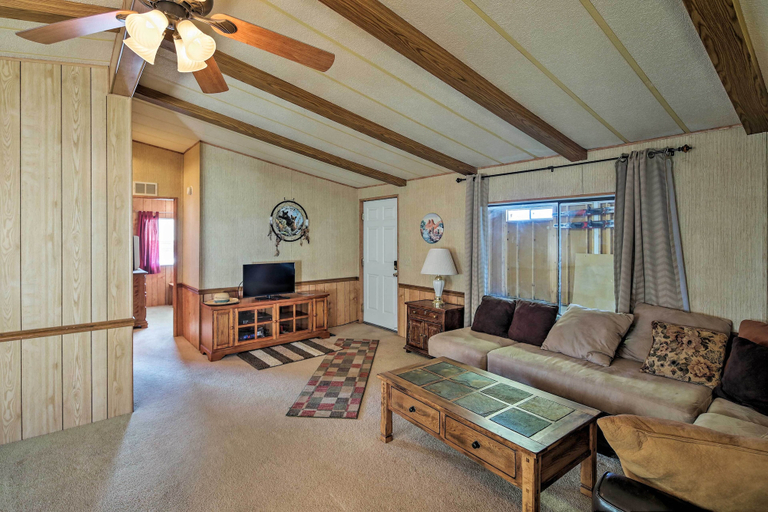Others 5, Bullhead City Home w/ Fire Pit - Walk to CO River!, Mohave