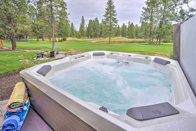 Sport & Beauty, Mountain-base Lodge: 6 Miles to Downtown Bend, Deschutes