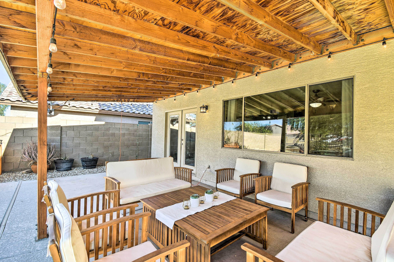 Food & Drinks, Bright Surprise Home with Pool, Near Spring Training, Maricopa