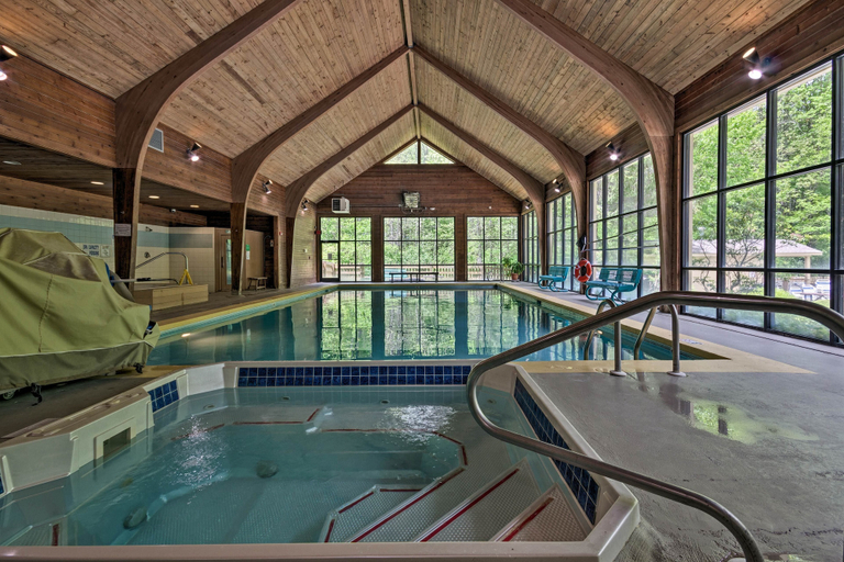 Sport & Beauty 3, Sapphire Valley Cabin w/ Private Mountain Views!, Jackson