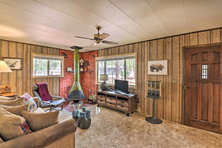 Others 3, Show Low Cabin w/ Fire Pit: Near Hiking!, Navajo