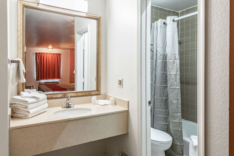 Bathroom 6