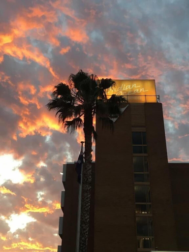 Exterior & Views 23