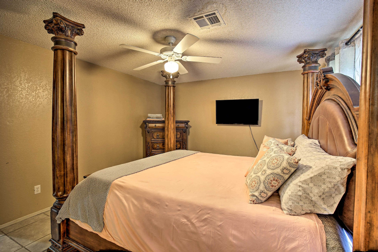 Others 5, Yuma Retreat with Fire Pit in a Golf Course Mecca!, Yuma