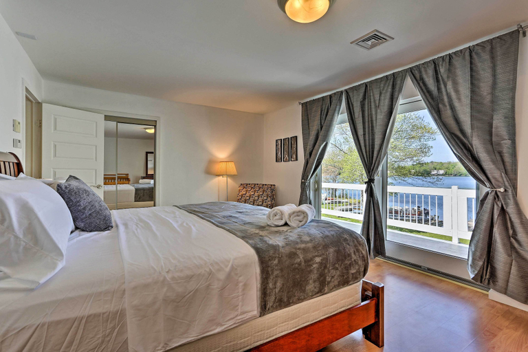 Others 5, Luxe Lakefront Family Cottage: Private Beach, Dock, Sullivan