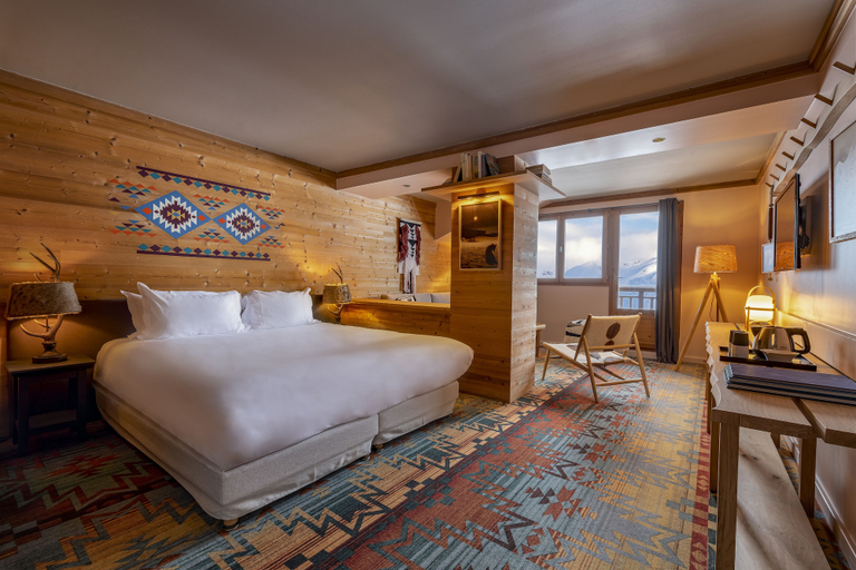 Bedroom 3, Hotel Kaya, Savoie