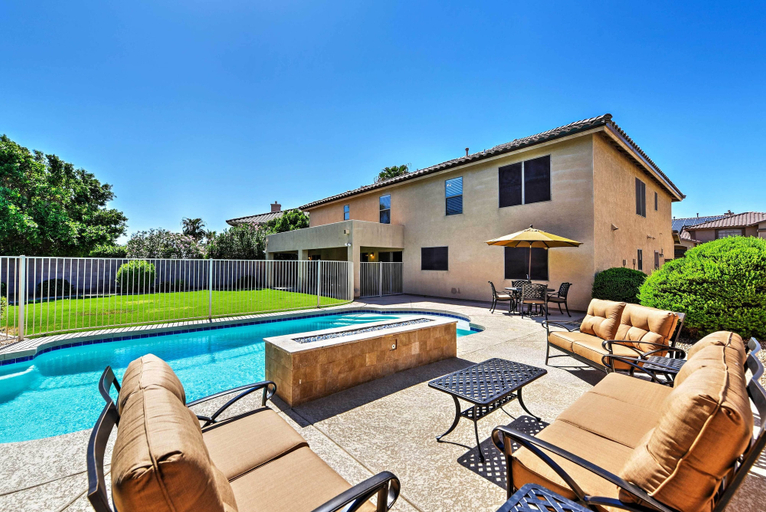 Sport & Beauty 1, Spacious Home w/ Heated Pool in Litchfield Park!, Maricopa