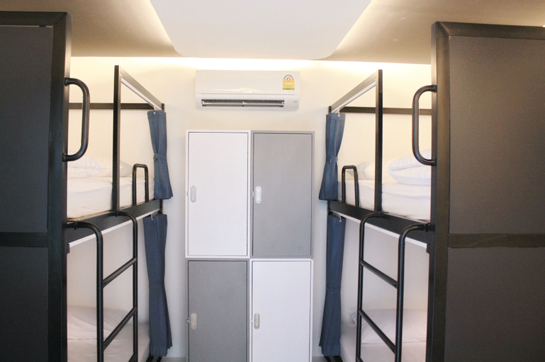 Bedroom 12