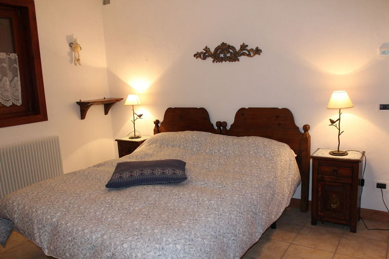 Bedroom 2, Casa Mazzoni, Belluno