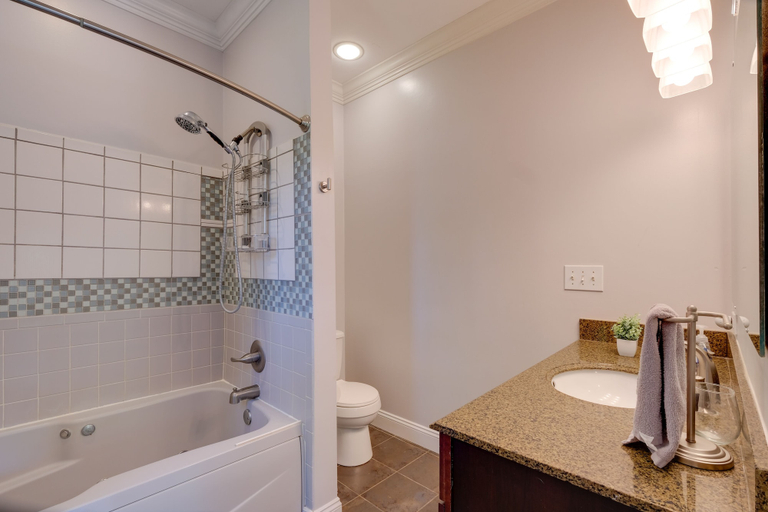 Bathroom 4, Waterfront Smith Mountain Lake Home w/ Boat Dock!, Franklin