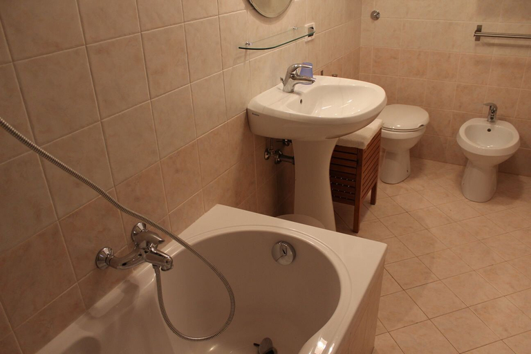 Bathroom, Casa Mazzoni, Belluno