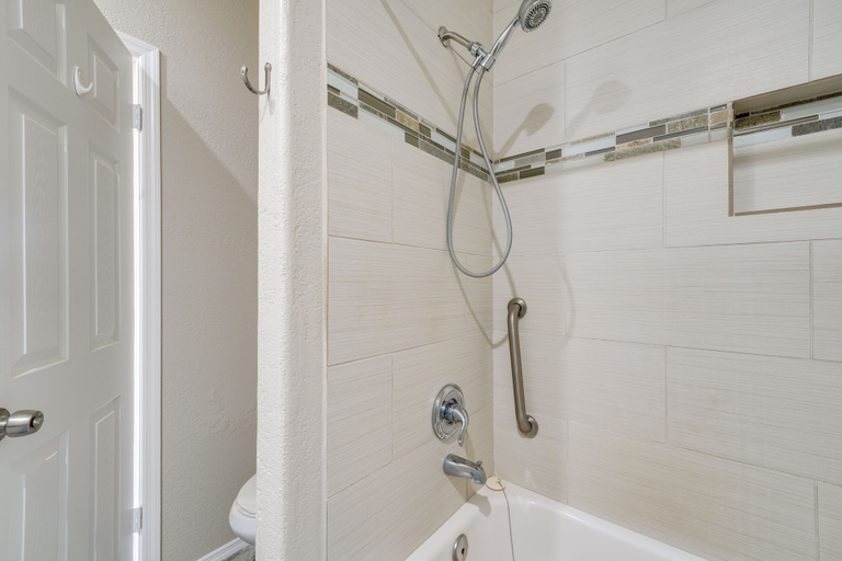 Bathroom 4, Pool, Putting Green & Games: Chandler Home!, Maricopa