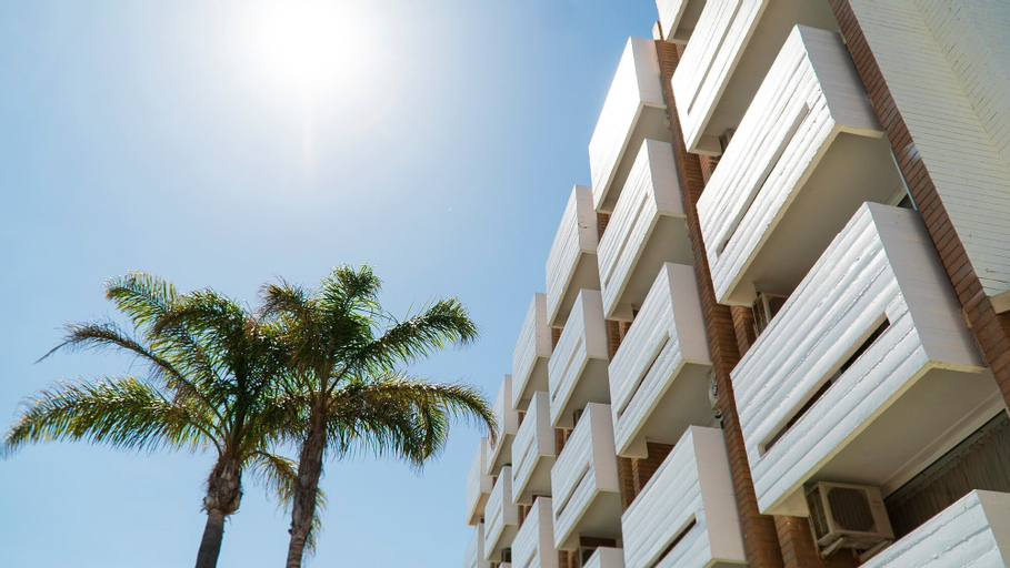 Exterior & Views 22