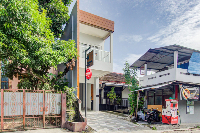 Exterior & Views 1, Super OYO Collection O 3280 Cendhani Raras, Bantul