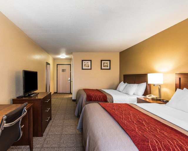 Bedroom 3, Quality Inn & Suites Bethany, Harrison