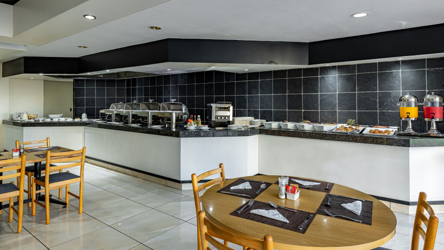 Food & Drinks 4, African Sky Hotels - Harrismith Inn, Thabo Mofutsanyane