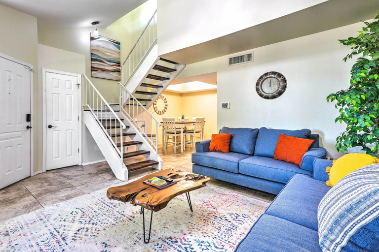 Others 4, Vibrant Gilbert Gem: Community Pool & Hot Tub, Maricopa