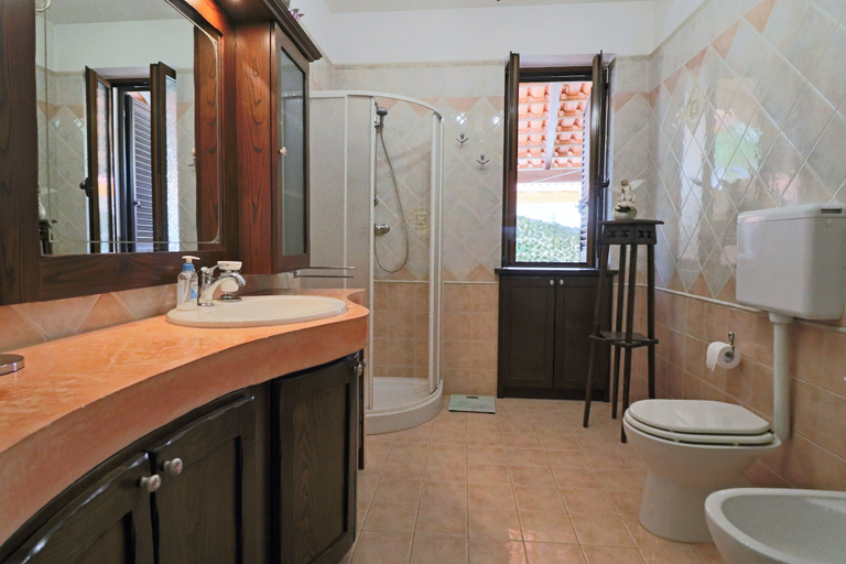 Bathroom 4, Residence Jazz, Lecce