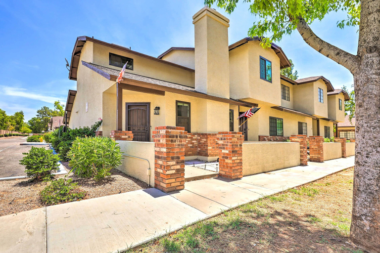 Exterior & Views 2, Vibrant Gilbert Gem: Community Pool & Hot Tub, Maricopa