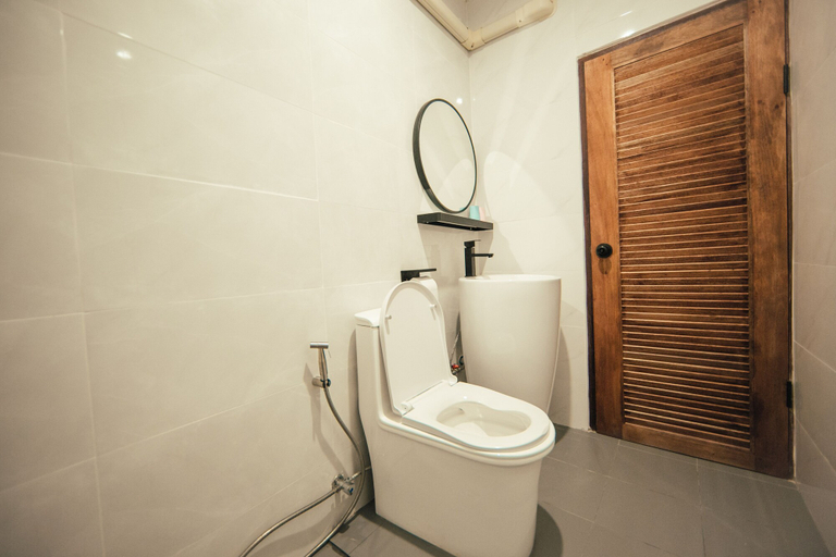 Bathroom 4, Sylvis Hostel Chiangmai, Muang Chiang Mai