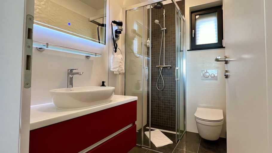 Bathroom 4, Villa Comfort, Povljane