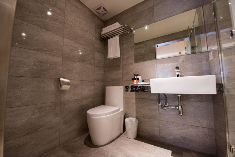 Bathroom 3