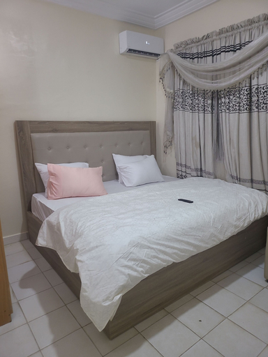 Bedroom 2, Dazzle Hotels and Apartments, AbujaMun