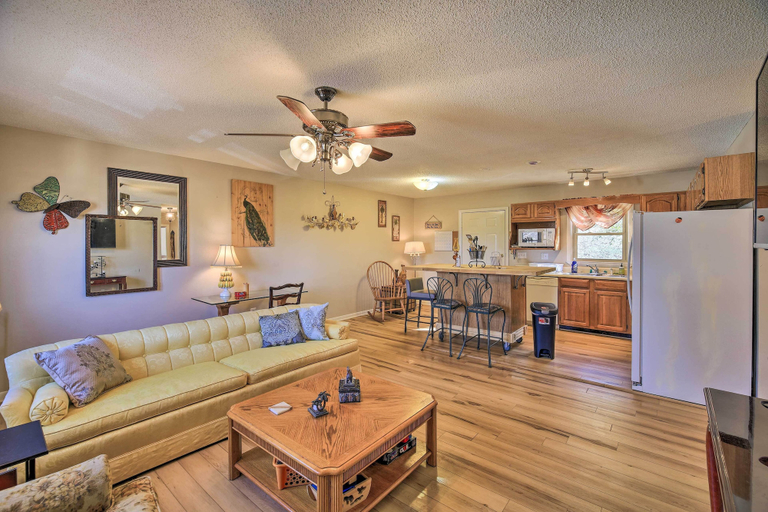 Others 1, Pet-friendly Home w/ Grill & Farm in Meadowview!, Washington