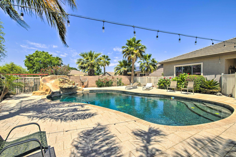 Sport & Beauty 1, Pool Table, Yard and Grill Luxe Queen Creek Escape, Maricopa