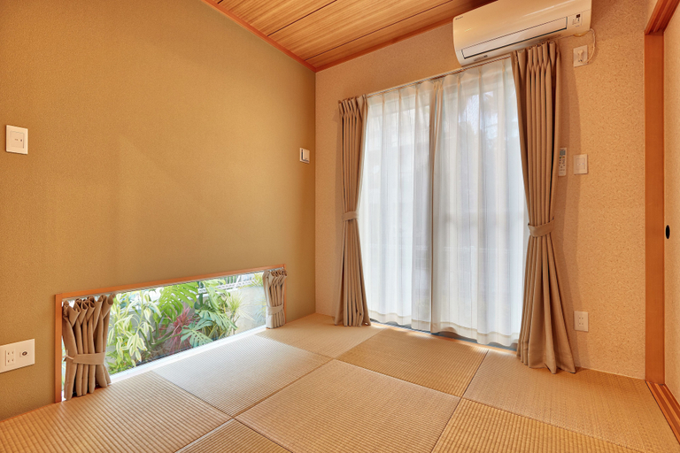 Bedroom 4, The Pool Resort Villa Hasta Manana, Onna