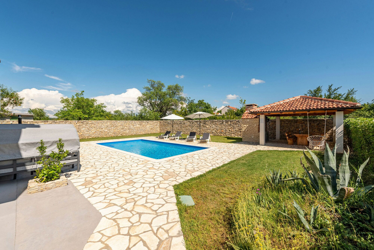 Sport & Beauty 4, Villa Basil, Benkovac