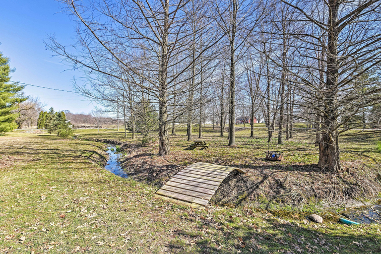 Others 5, 'Honey House Cabin' - A Quiet Countryside Retreat!, Elkhart