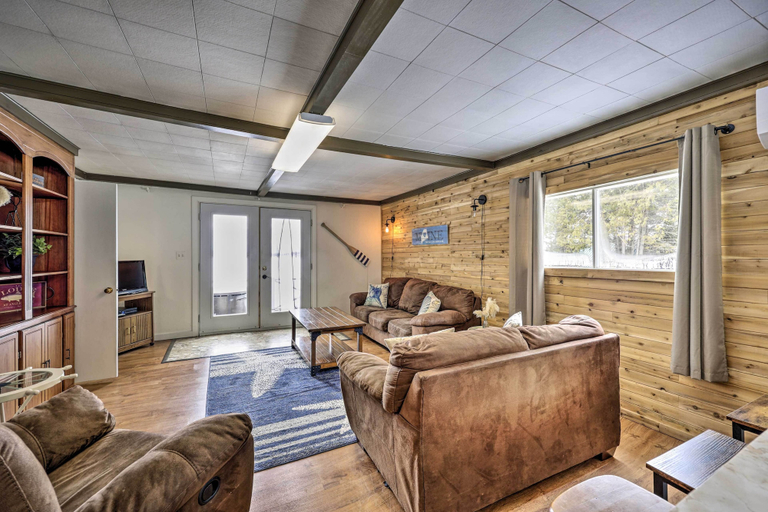 Others 1, Cozy Maine Lakefront Cabin Rental, Aroostook