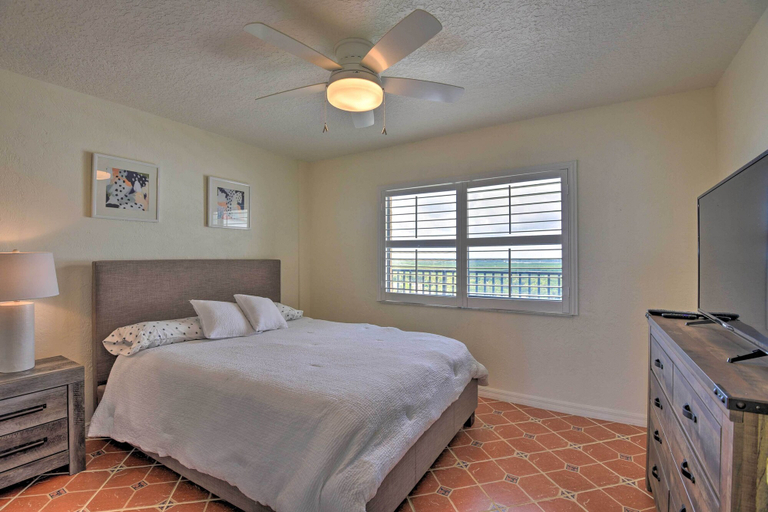 Bedroom 4, Beachfront Resort Condo w/ Panoramic Ocean Views!, Volusia