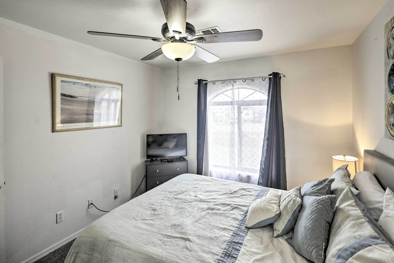 Bedroom 3, Dog-friendly Retreat w/ Fire Pit & RV Hookups, Mohave