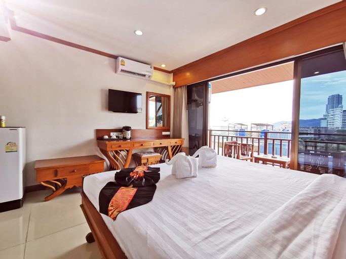 Bedroom 12