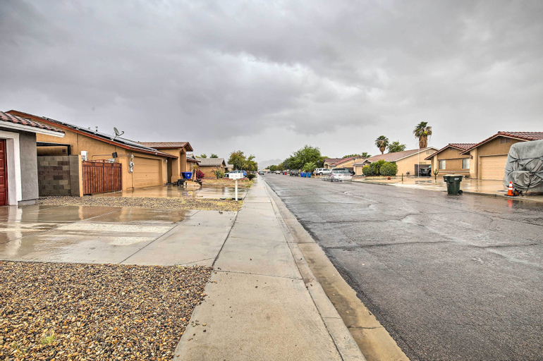 Others 4, Yuma Retreat with Fire Pit in a Golf Course Mecca!, Yuma