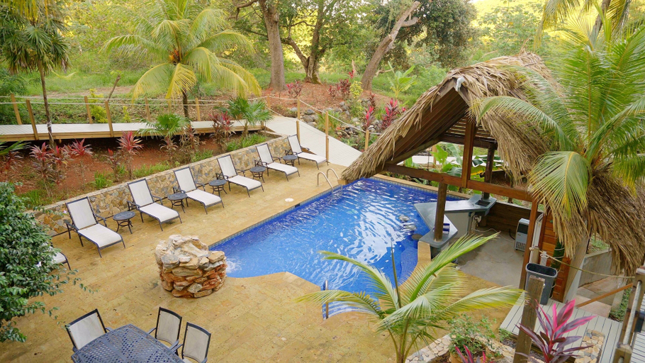 Sport & Beauty 4, Upachaya, Roatán