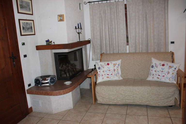 Others 4, Casa Mazzoni, Belluno
