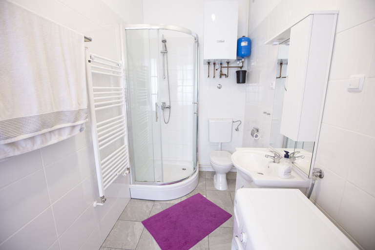 Bathroom 3, Fusion Apartments, Zagreb
