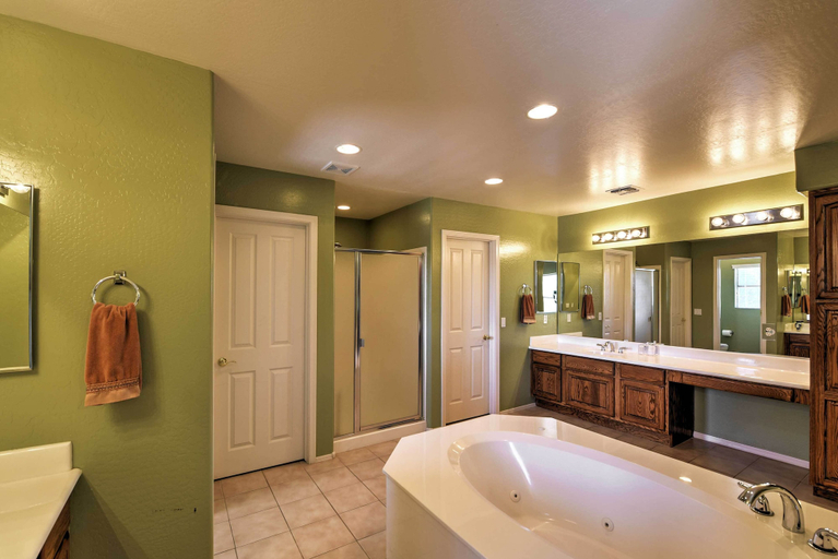 Others 3, Spacious Home w/ Heated Pool in Litchfield Park!, Maricopa