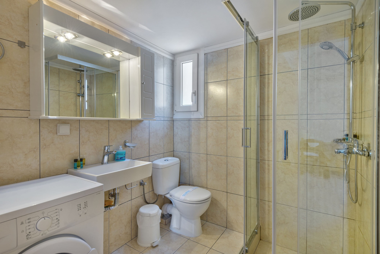 Bathroom 5, Ethrion plus Home experience, South Aegean