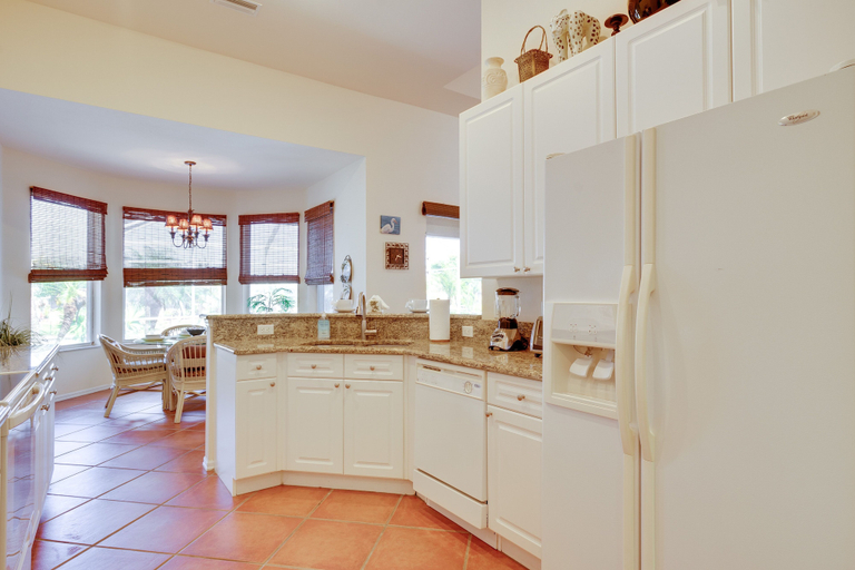 Others 5, Near Sand & Sun, Cape Coral Home w/ Private Pool, Lee