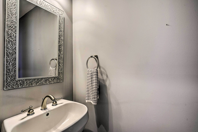Bathroom 4, Stafford Township Home w/ Water Access & Dock, Ocean
