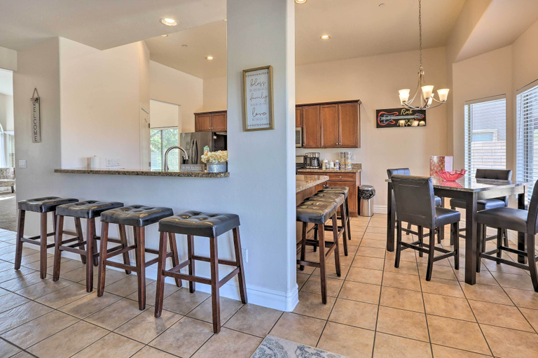 Food & Drinks, Modern Tucson Home w/ Patio + Saltwater Pool!, Pima